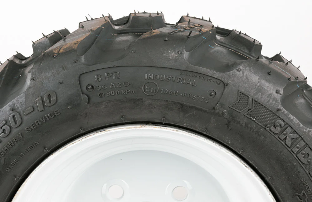 18" x 8.5", Heavy Duty Directional Tire - Image 5