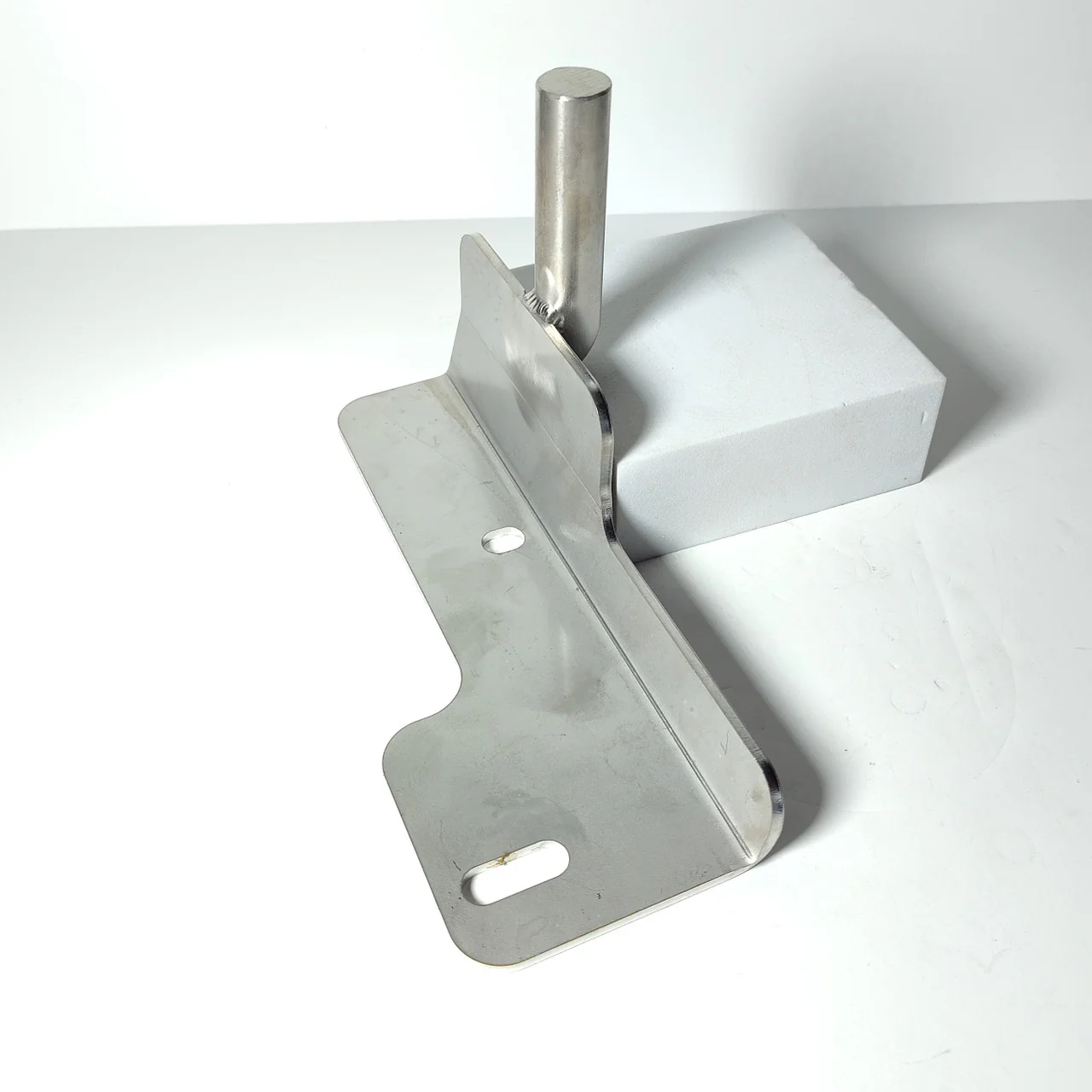 23-FPHM-'23 FORD SUPER DUTY HOOD MOUNT-PASSENGER SIDE - Image 2
