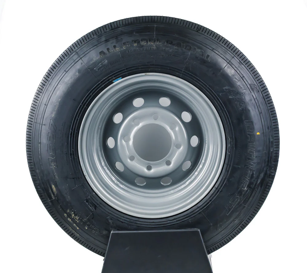 ST235/80R16 Load Range G Silver Mod Wheel - Image 4